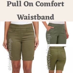 Pull On Stretch Chinos Bermuda Shorts Olive Khaki Green DKNY Size Large